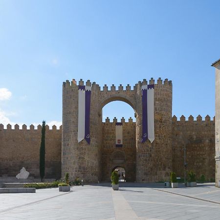 Balcony View To Avila'S Alcazar Exterior foto